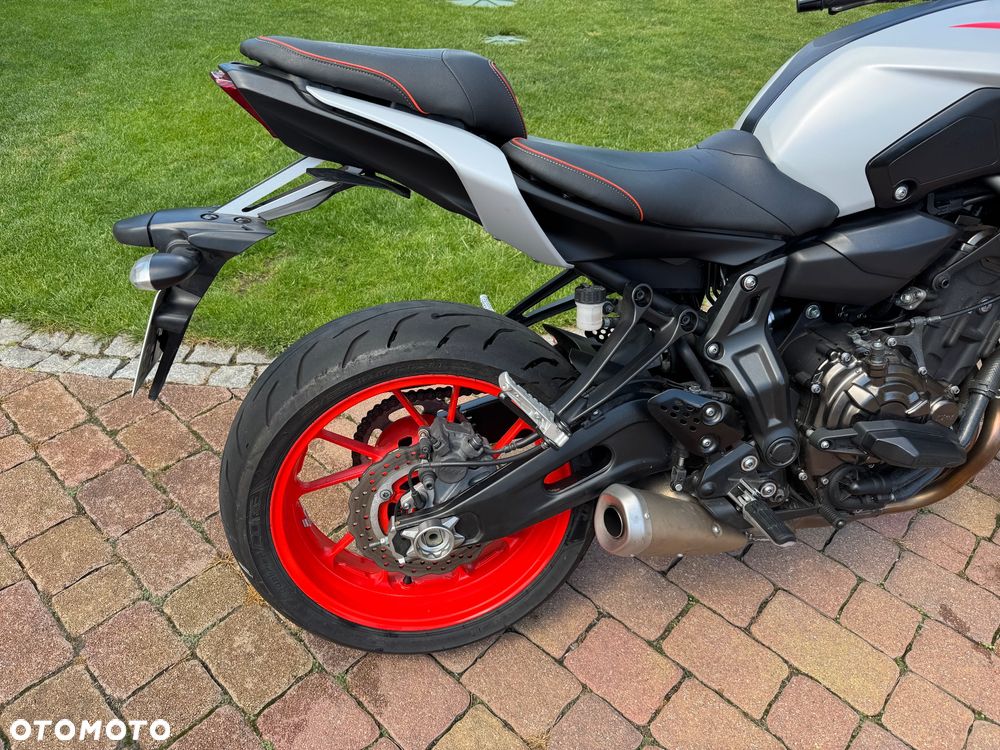 Yamaha MT - 12
