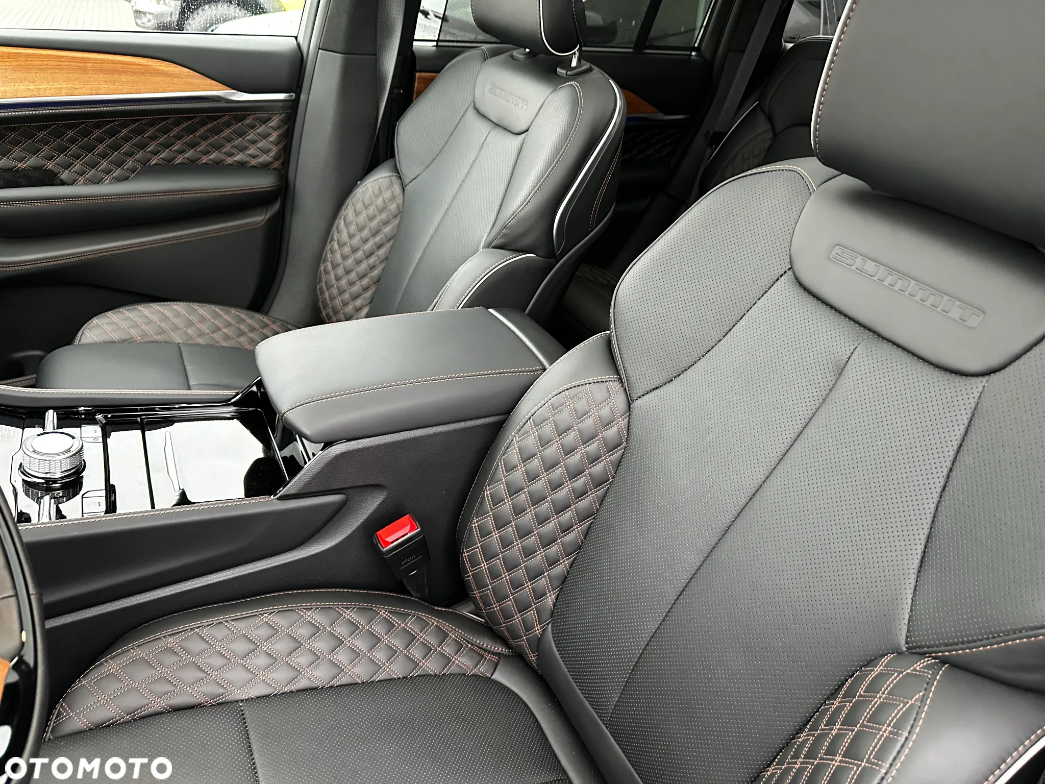 Jeep Grand Cherokee - 9