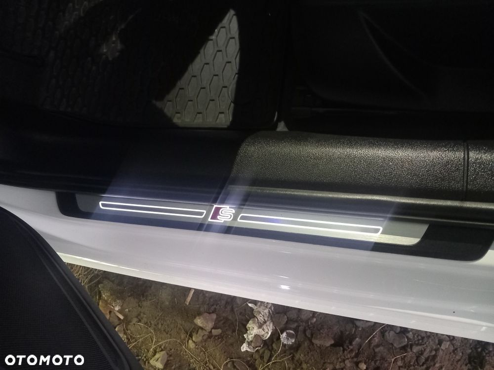 Audi A4 Limousine 2.0 TDI S tronic - 13