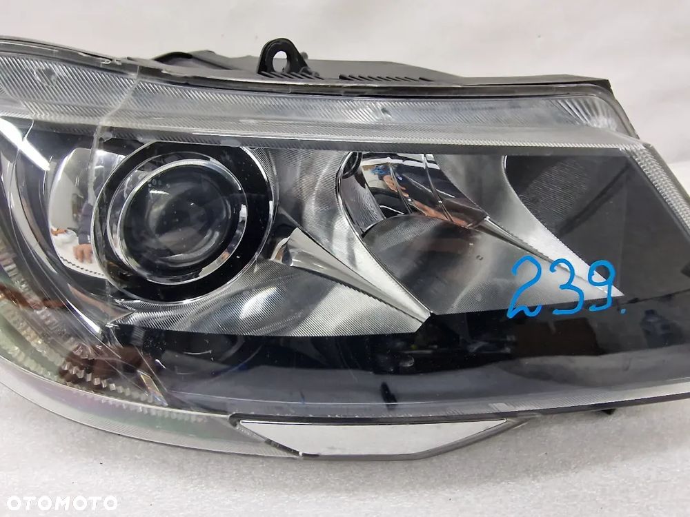 SKODA SUPERB II LIFT 3T0 12-15 BI-XENON BIXENON SKRĘTNY + SPRYSKIWACZ PRAWY PRAWA LAMPA PRZEDNIA PRZÓD , NR 3T1941016H , NR AUKCJI LL239 - 6