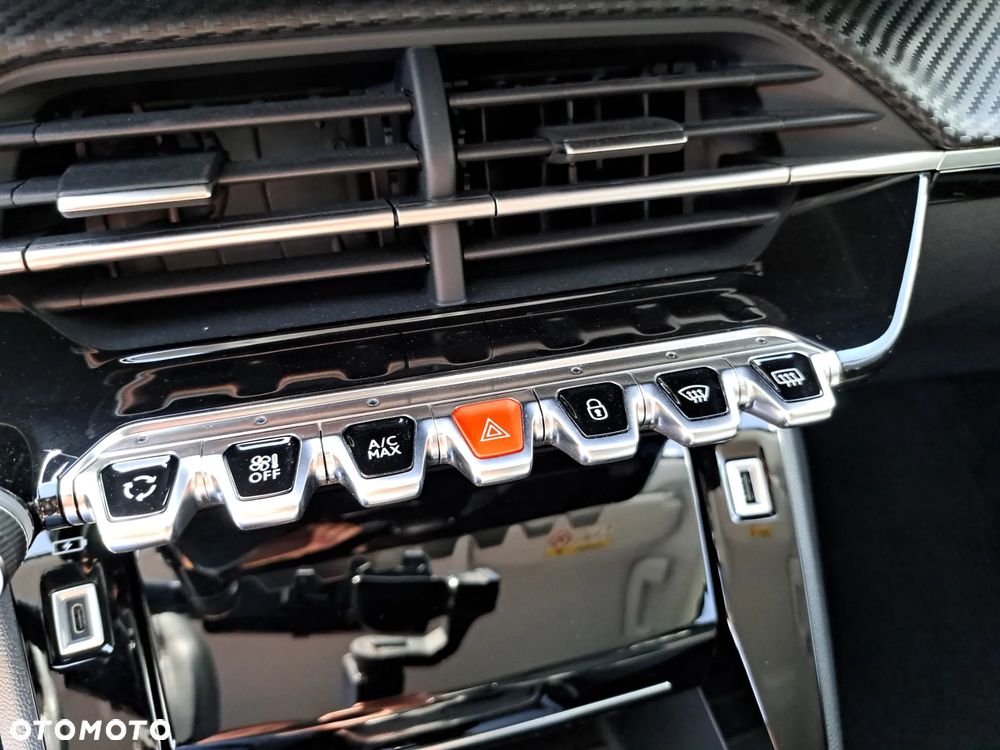 Peugeot 208 1.2 PureTech Allure S&S - 17