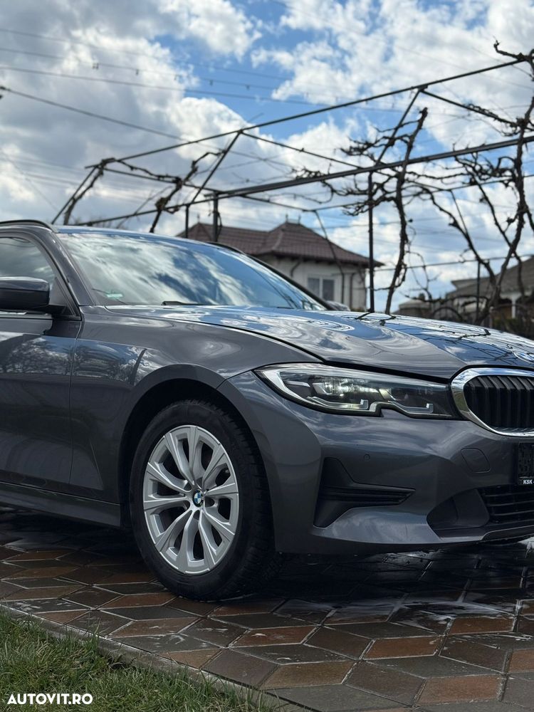 BMW Seria 3 320d Sport-Aut. Advantage - 3