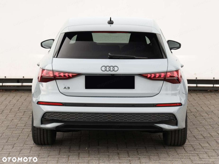 Audi A3 Sportback - 2
