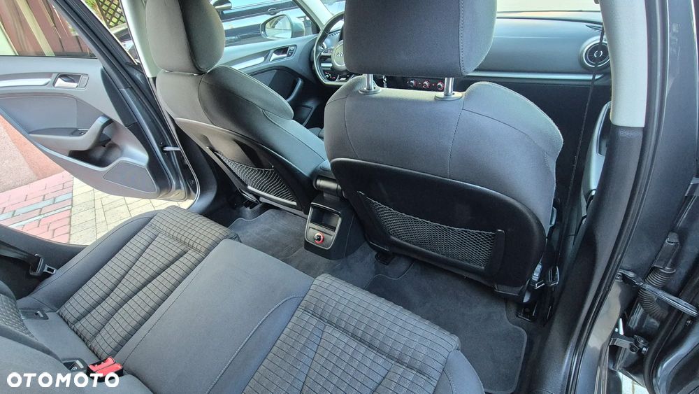 Audi A3 Sportback 2.0 TDI S line Sportpaket - 21