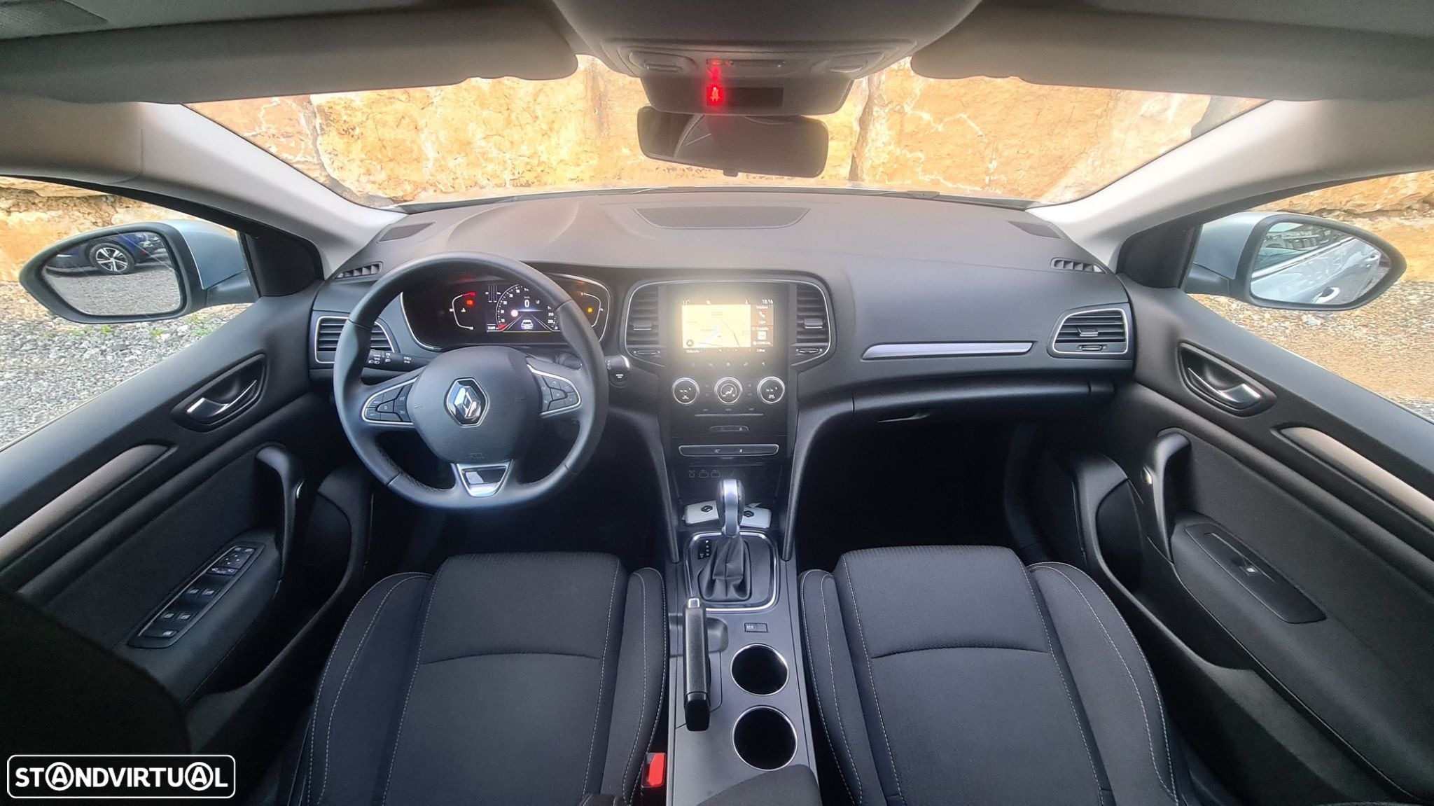 Renault Mégane 1.5 Blue dCi Intens EDC - 9