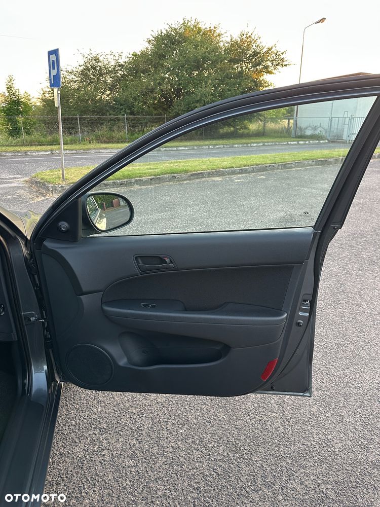 Hyundai i30 1.4 Edition Plus - 24