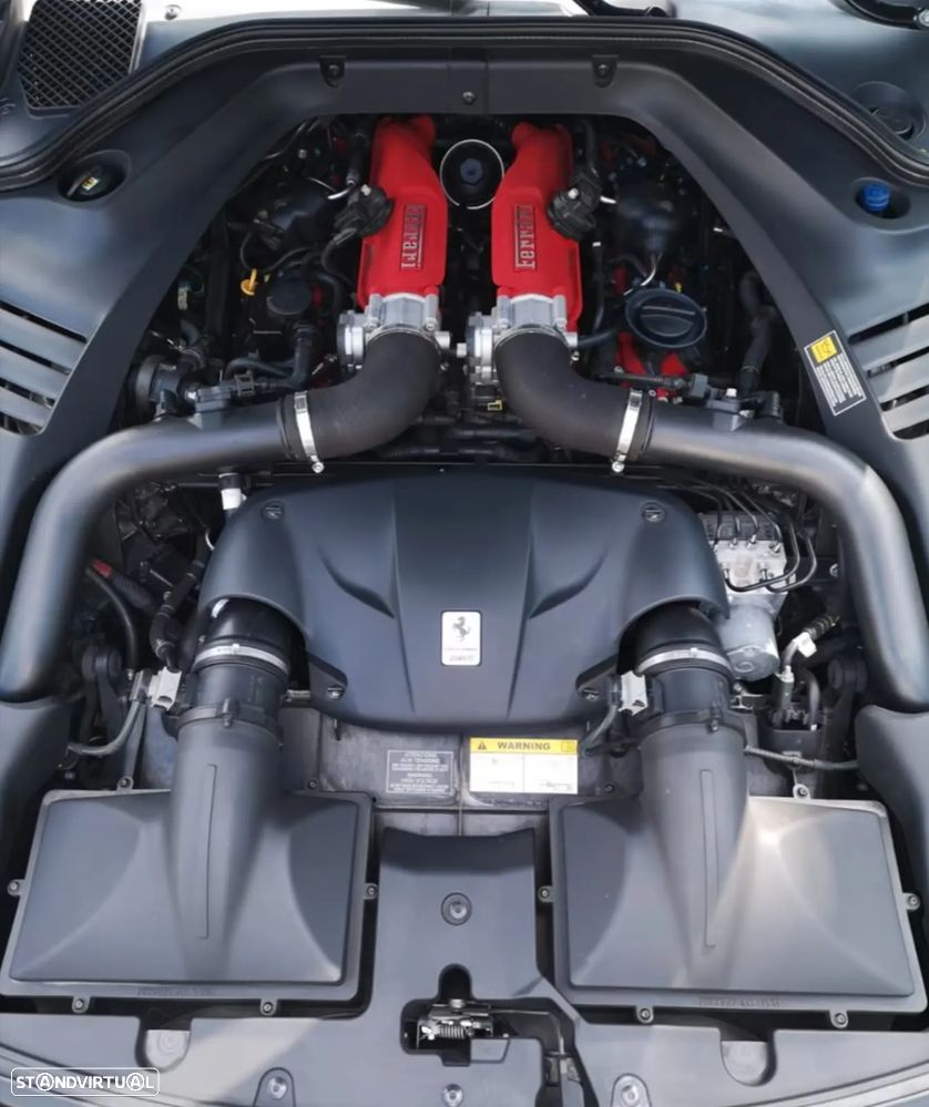 Ferrari California T - 5