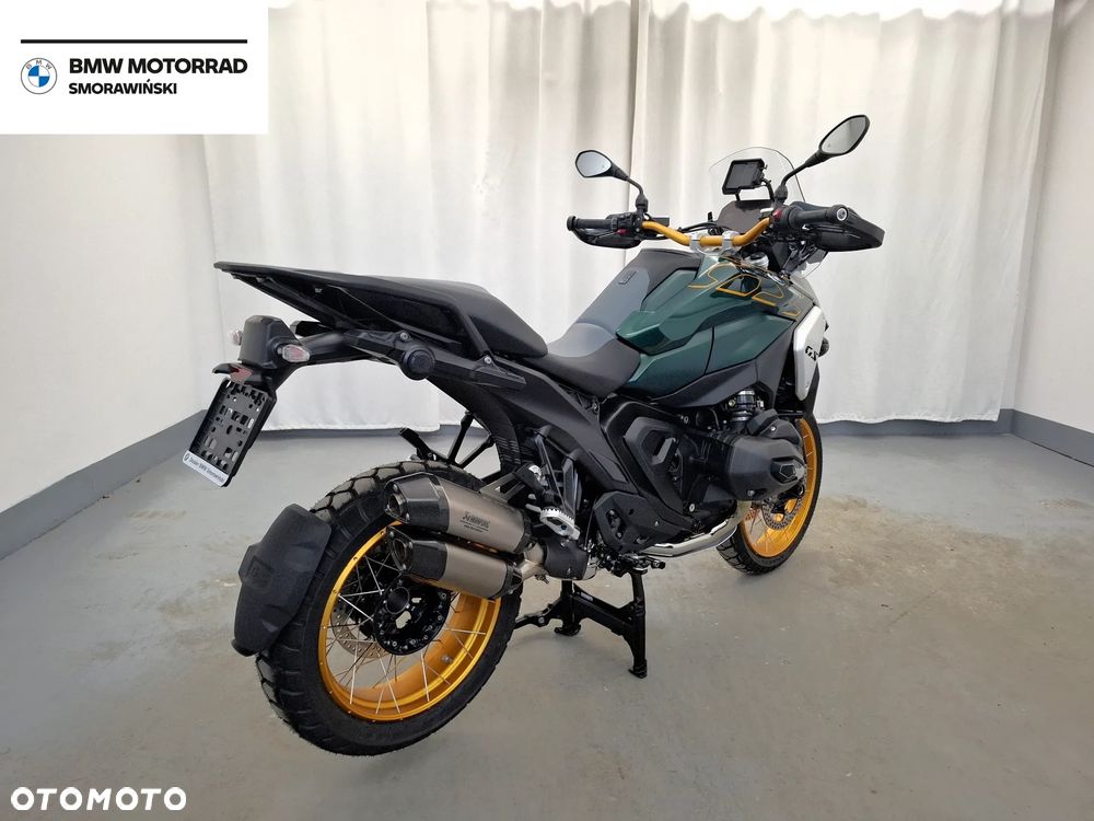 BMW R - 8