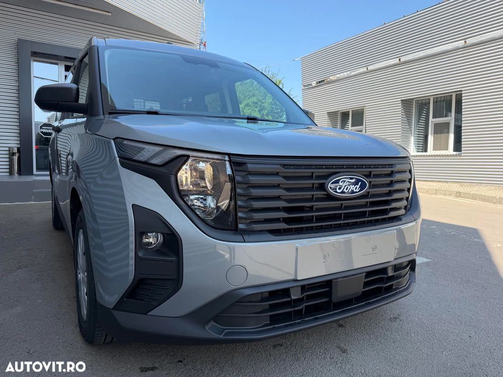 Ford Courier - 19