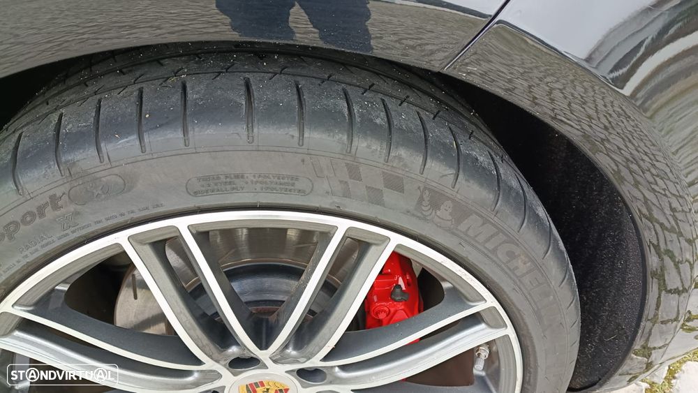 Porsche Panamera Sport Turismo - 13