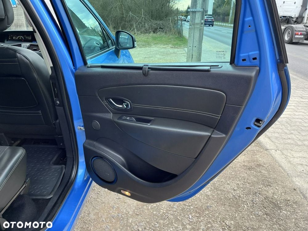 Renault Grand Scenic - 23