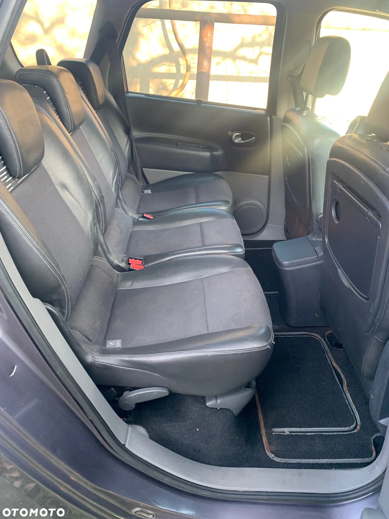 Renault Scenic 2.0T Exception - 18