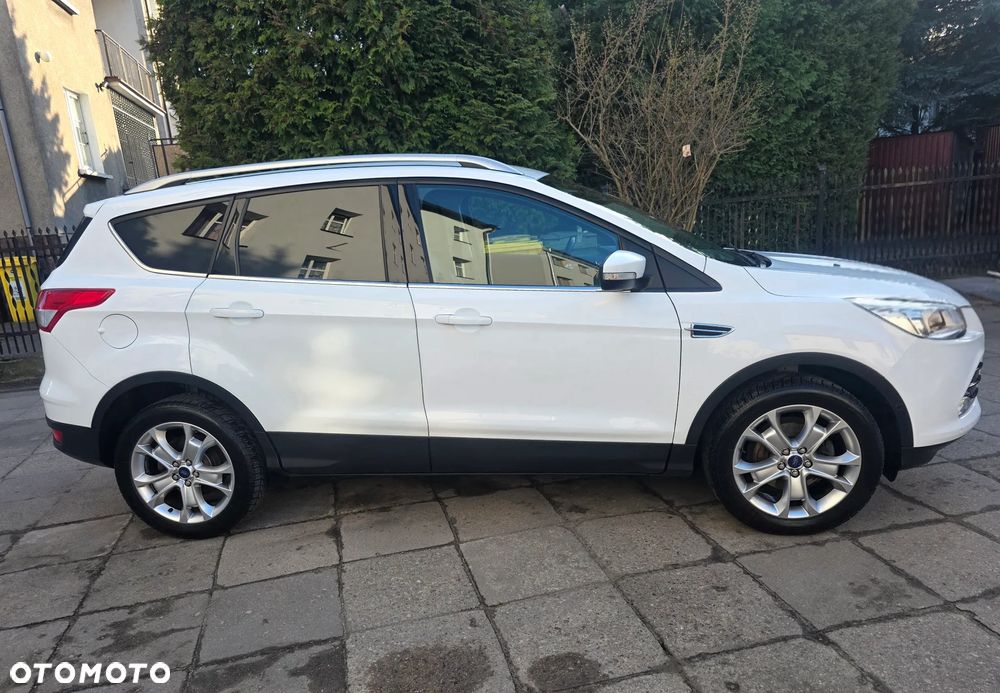 Ford Kuga 1.6 EcoBoost 2x4 Titanium - 8
