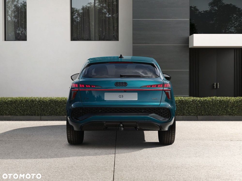 Audi Q3 Sportback - 4