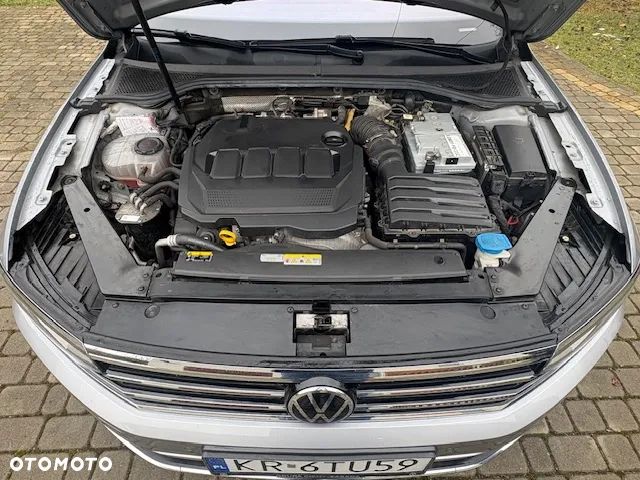 Volkswagen Passat 2.0 TDI 4Mot Elegance DSG - 5