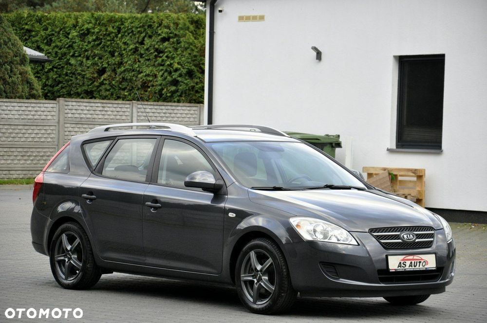 Kia Ceed 1.4 CVVT SW EX - 22