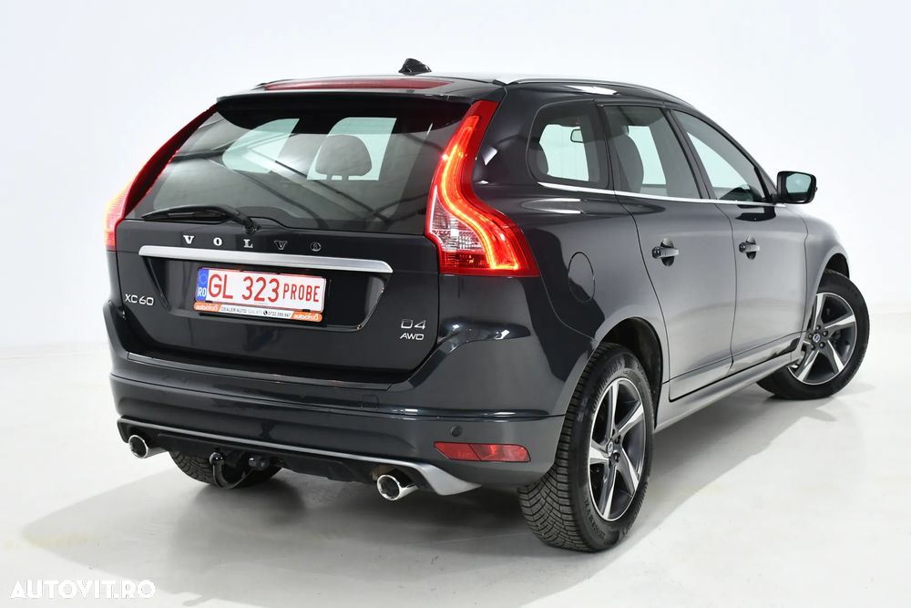 Volvo XC 60 D4AWD R-Design - 3