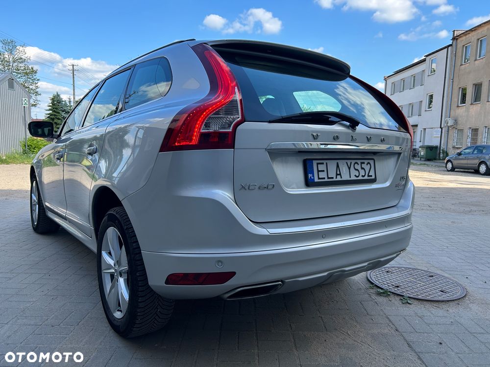Volvo XC 60 D3 Drive-E Momentum - 16