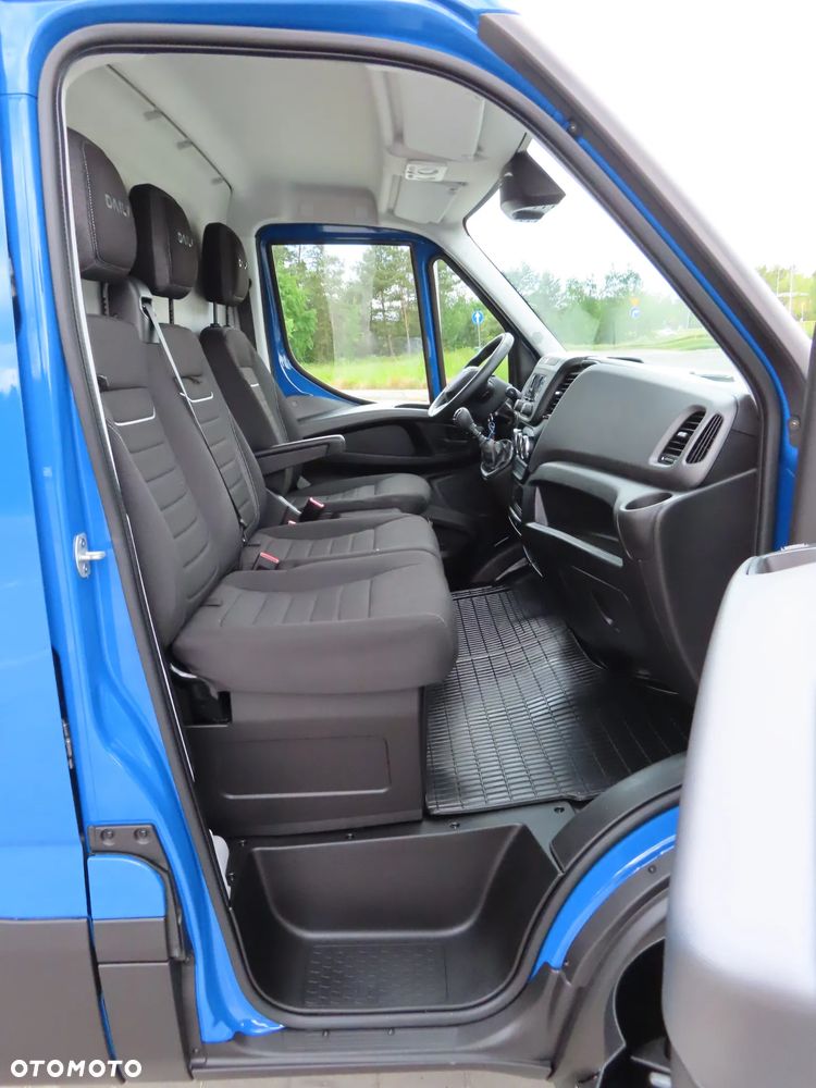 Iveco Daily 35S18 3.0 HPI 180 KM POWER Furgon Blaszak XXL 4.70 CM MAXI LONG Wysokość H2 1900 mm WZMACNIANE ZAWIESZENIE 970 Kg Ładowność HAK 3500 Kg Rozstaw Osi 4100 mm DMC 3500 Kg, WZMACNIANY Stan JAK NOWY OKAZJA DOSTEPNY I GOTOWY - 30