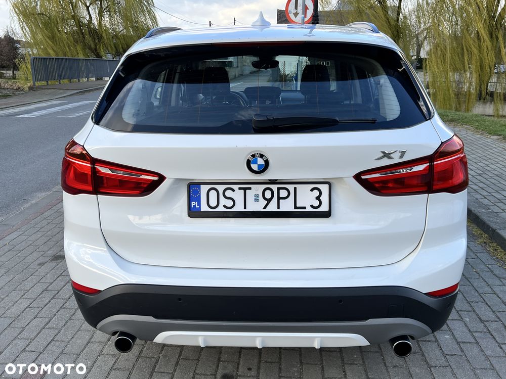 BMW X1 xDrive25d Sport Line - 9