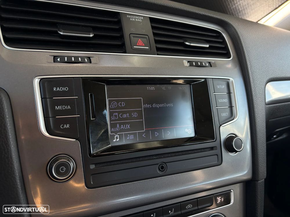 VW Golf 1.6 TDi DPF BlueMotion Comfortline - 16