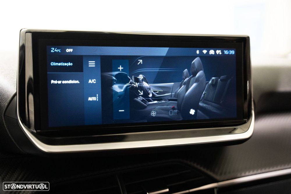 Peugeot e-2008 54 kWh Allure - 21