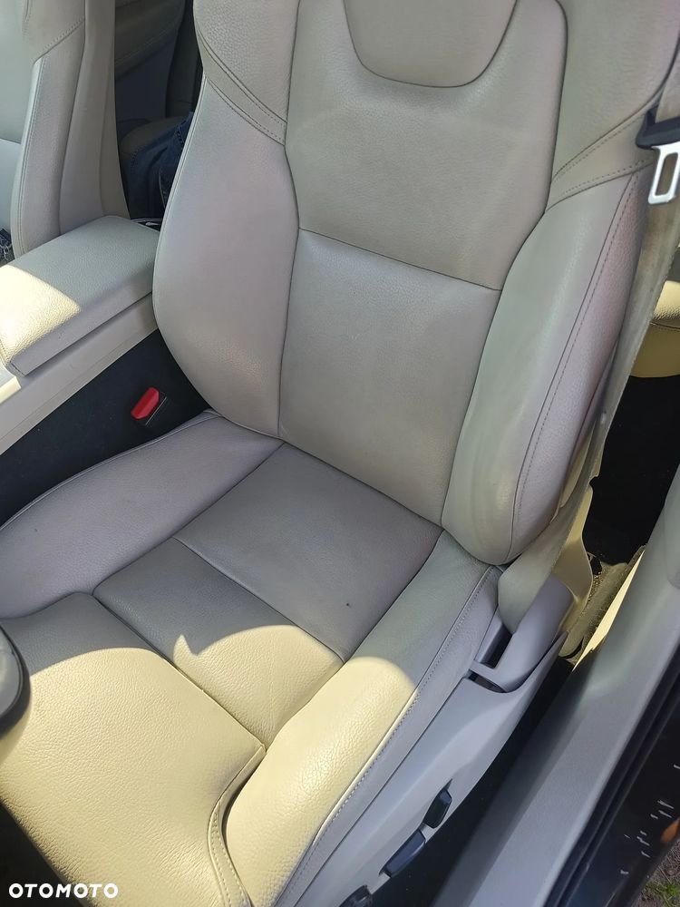 Volvo XC 60 D4 SCR Inscription - 9