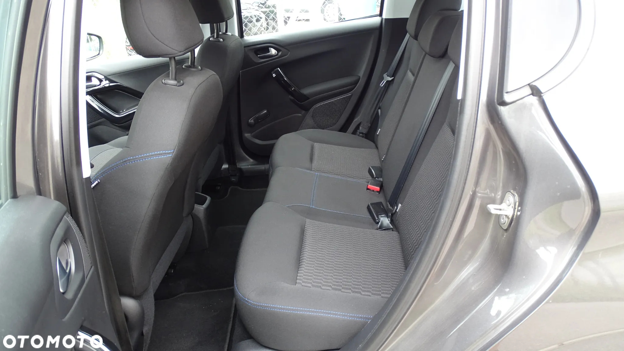 Peugeot 208 PureTech 82 Stop & Start Signature - 14