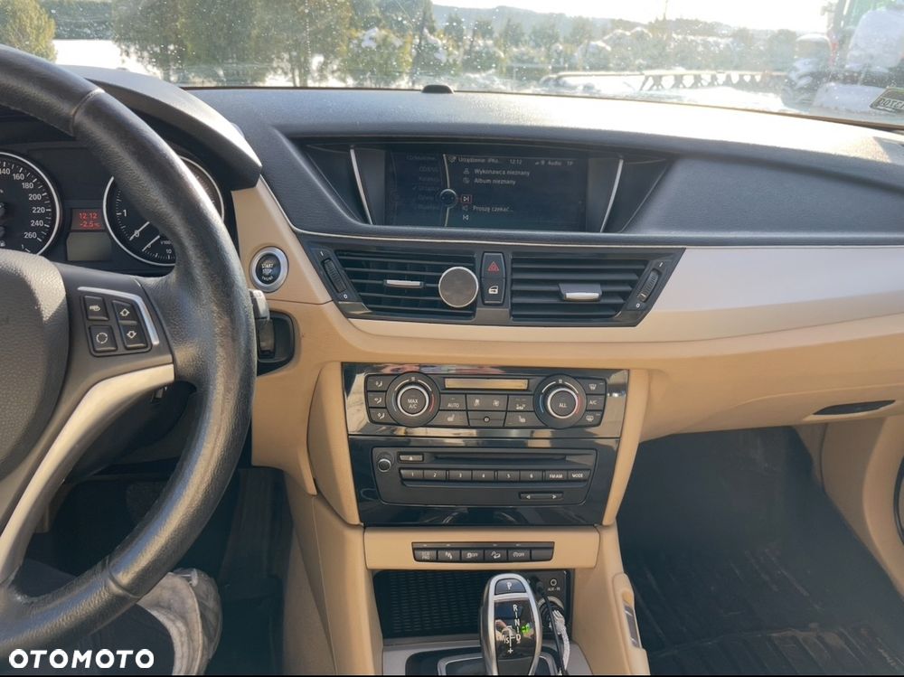 BMW X1 xDrive28i - 12