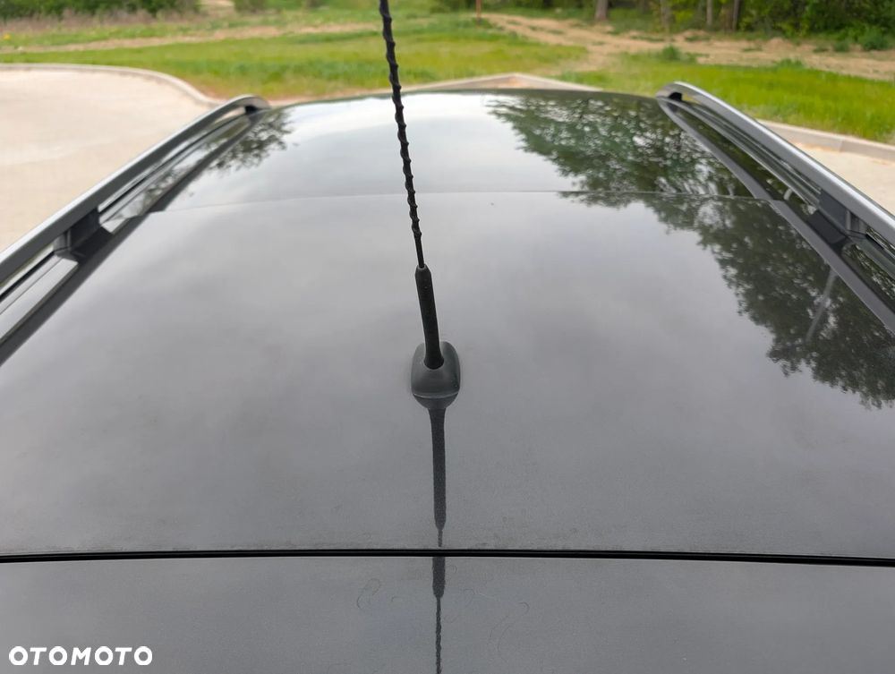 Nissan Qashqai 1.5 dCi DPF tekna - 9
