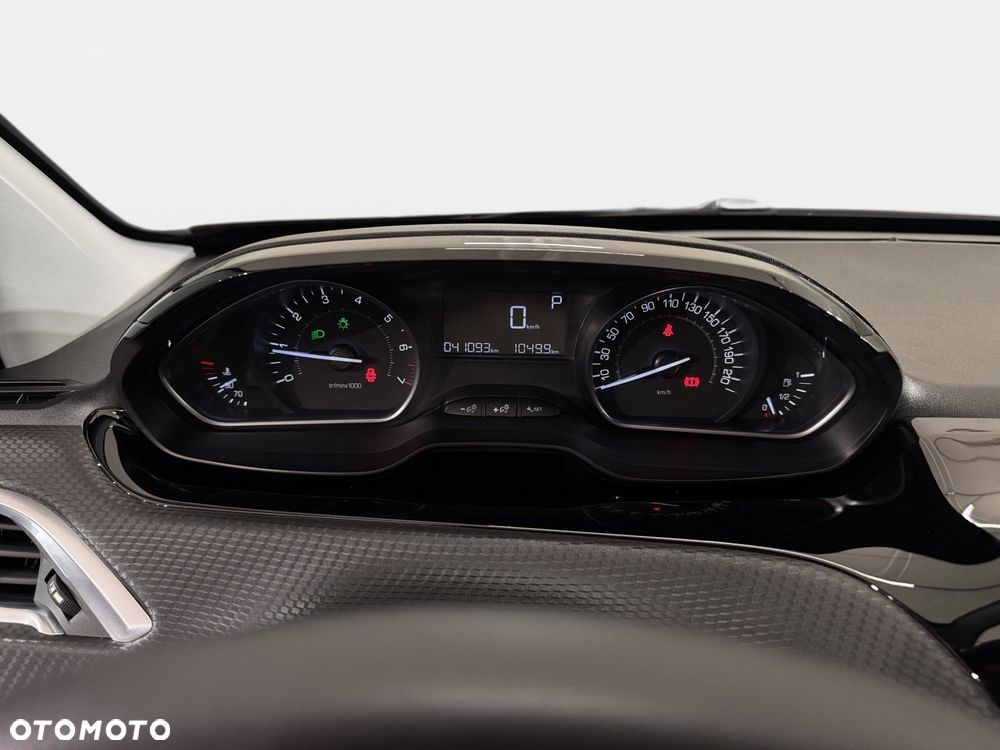Peugeot 2008 - 18