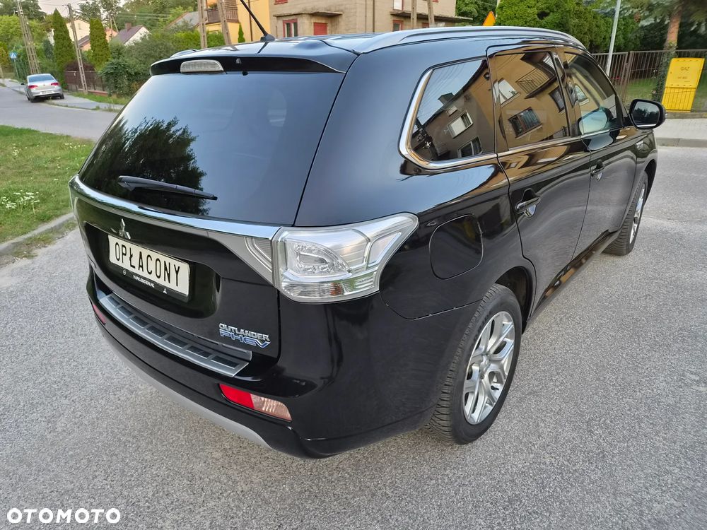 Mitsubishi Outlander 2.0 4WD Top - 20