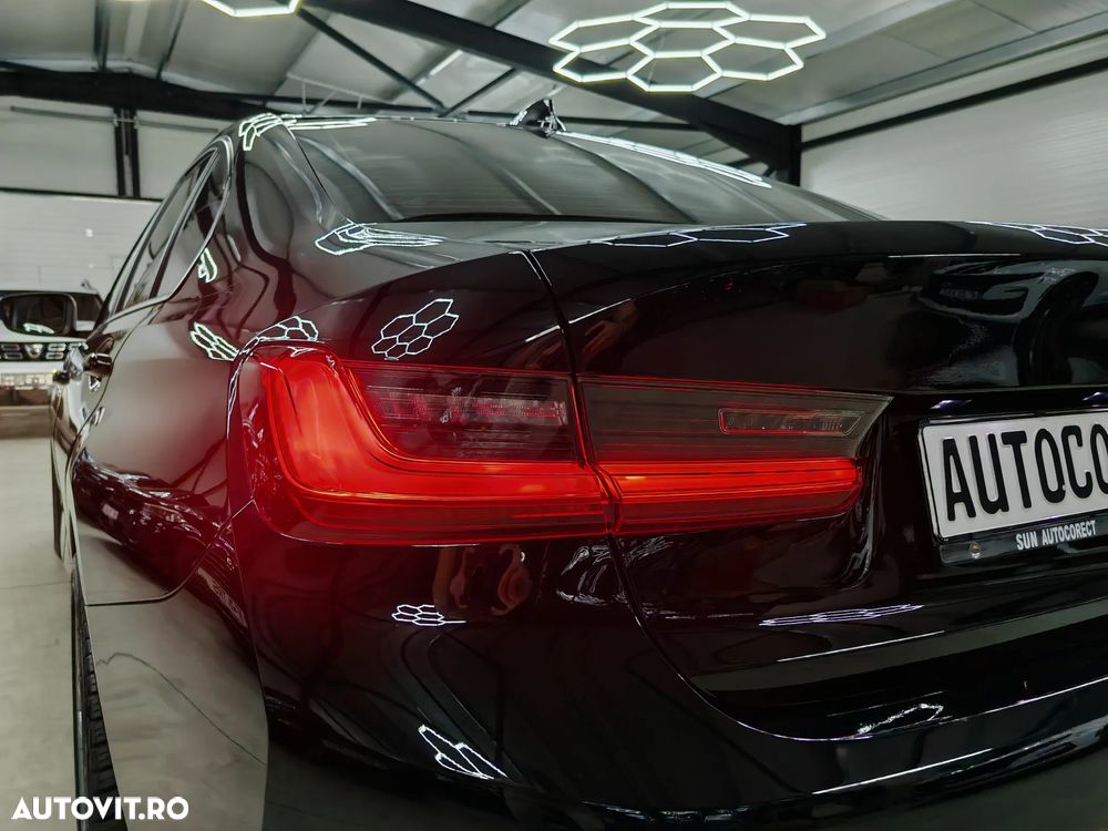 BMW Seria 3 320d AT MHEV - 33
