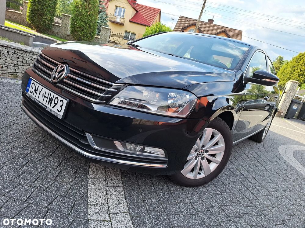 Volkswagen Passat - 4