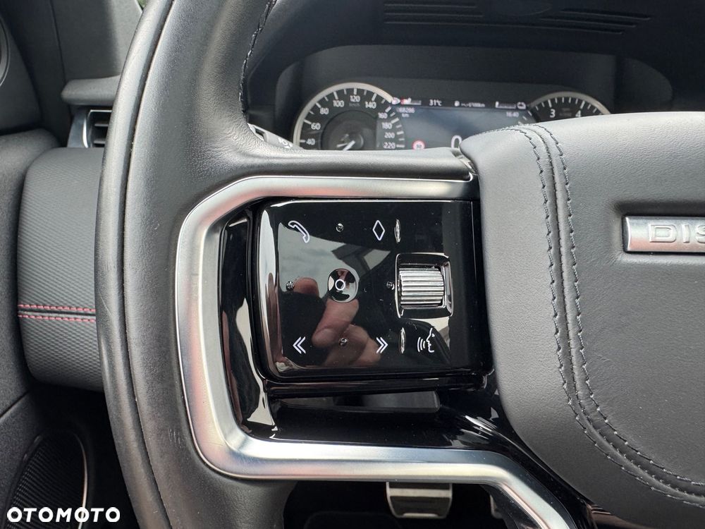 Land Rover Discovery Sport P300e R-Dynamic HSE - 21