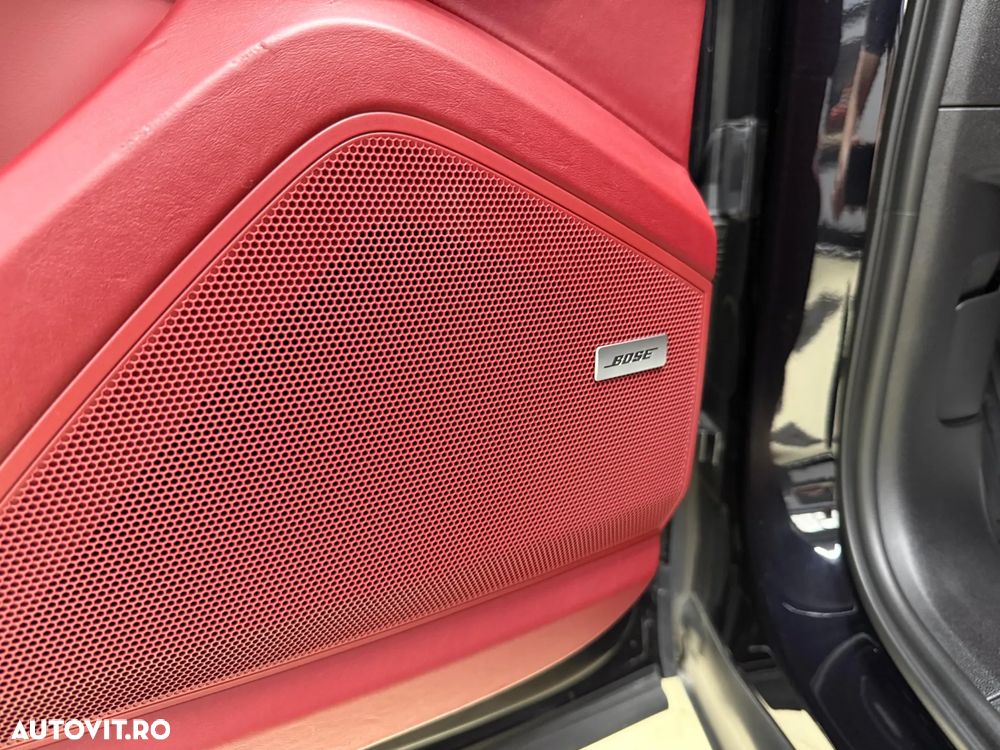 Porsche Cayenne - 24