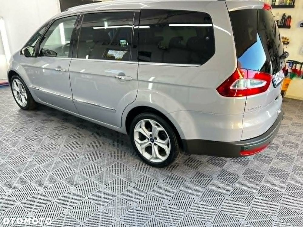 Ford Galaxy 2.2 TDCi DPF Titanium - 8