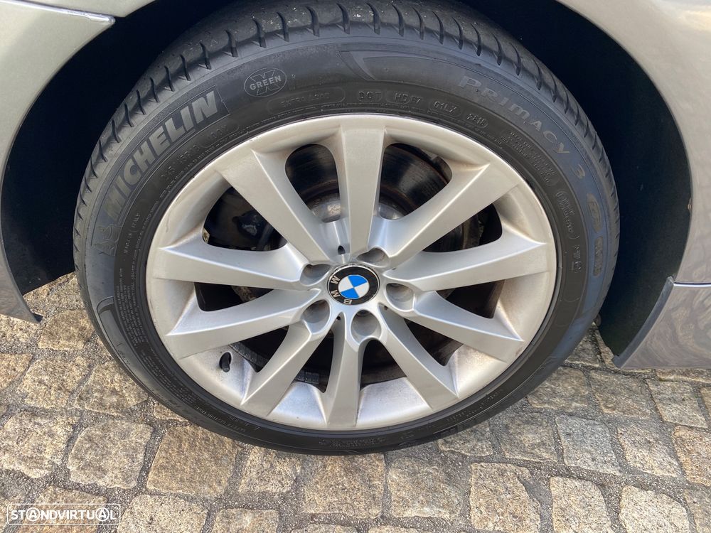 BMW 525 d Auto - 11