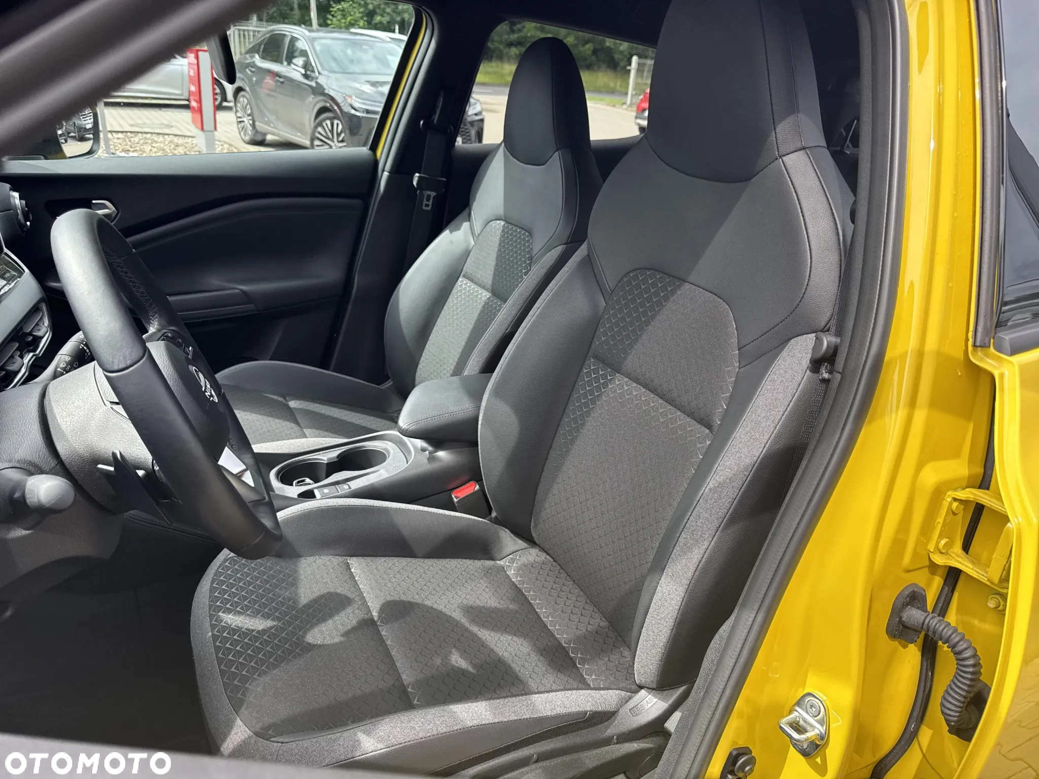 Nissan Juke 1.0 DIG-T N-Connecta DCT - 9