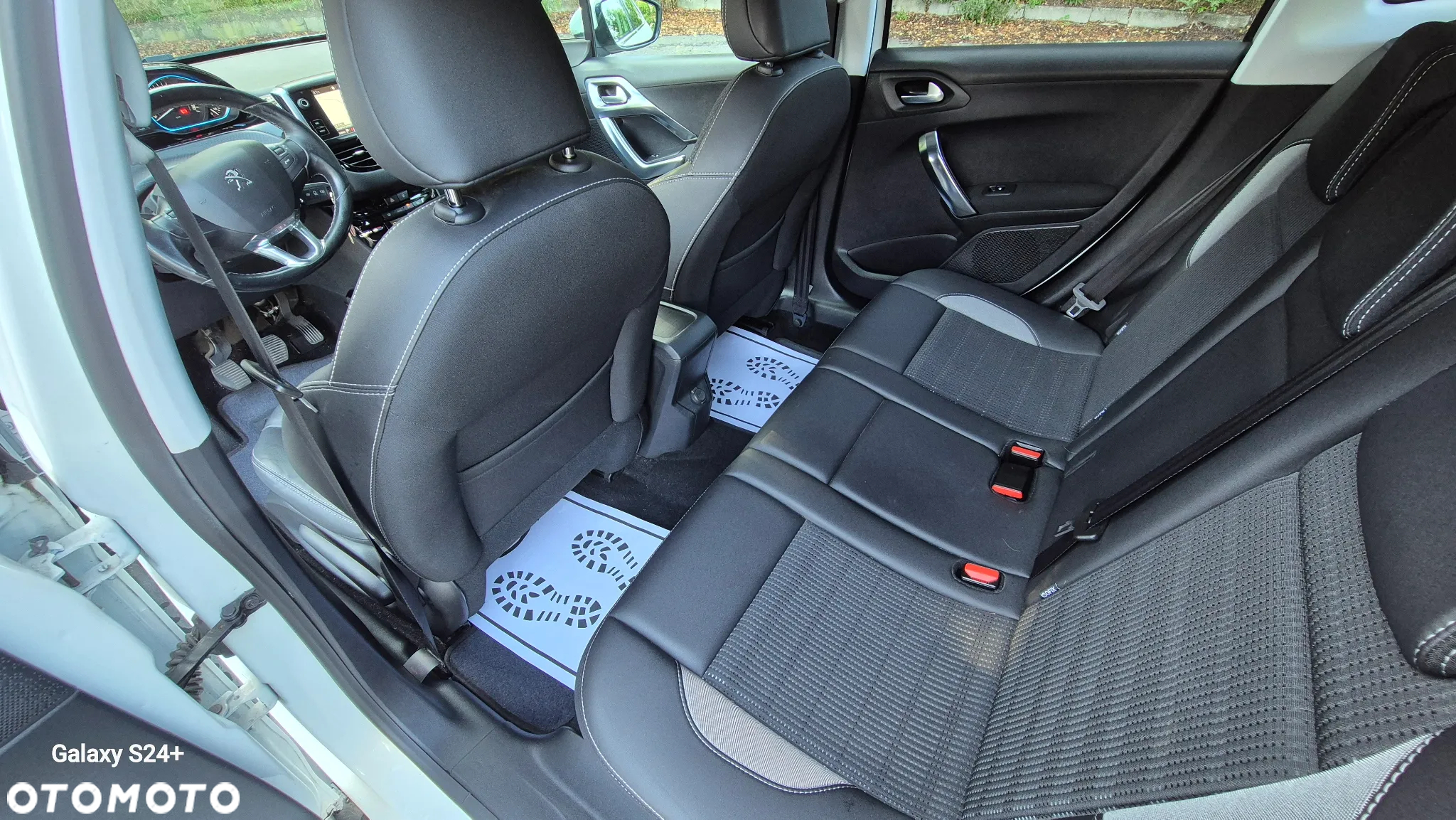Peugeot 2008 1.6 BlueHDi Allure - 19
