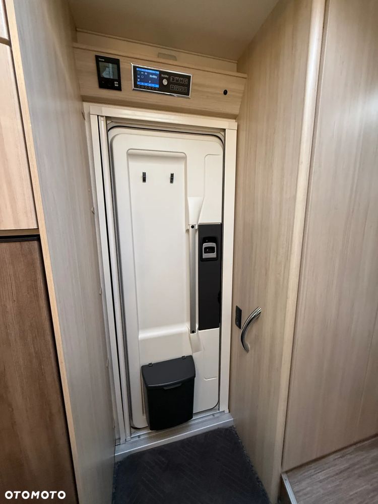 Hobby Kamper,camper I właściciel garażowany 6-osób - 18