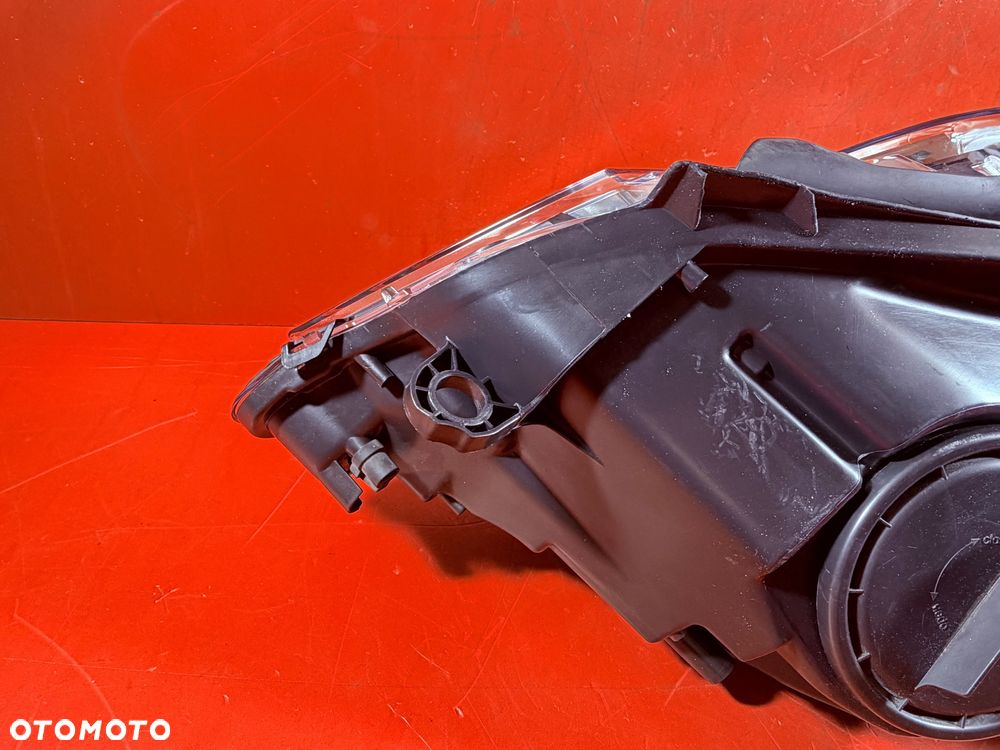 LAMPA PRAWA MERCEDES W212 A212 BI XENON SKRĘTNA EU A2128205861 - 2