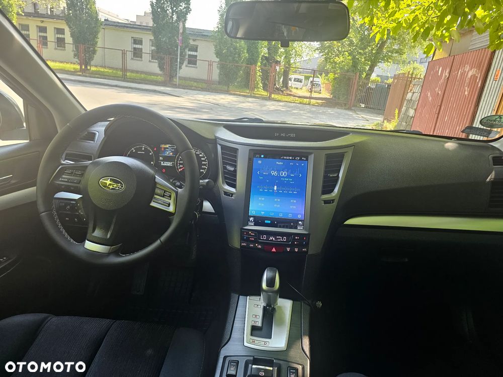 Subaru Legacy - 14