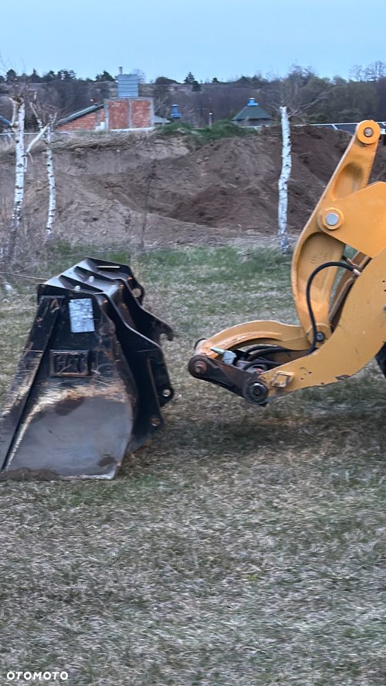 Caterpillar Ładowarka łamana 906M Cat łyżka widły 907 908 5 6 ton SZYBKOZŁĄCZE HYDRAULICZNE dodatkowe linie ZAMIATARKA za dopłatą - 18