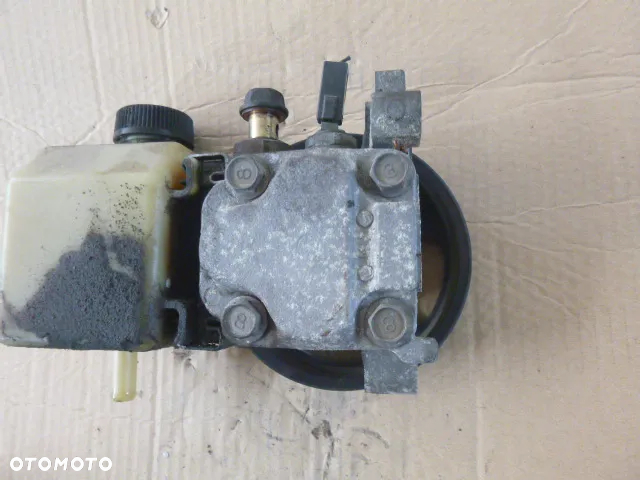 POMPA WSPOMAGANIA MAZDA 3 BK 1.6 16V 03-09 - 7