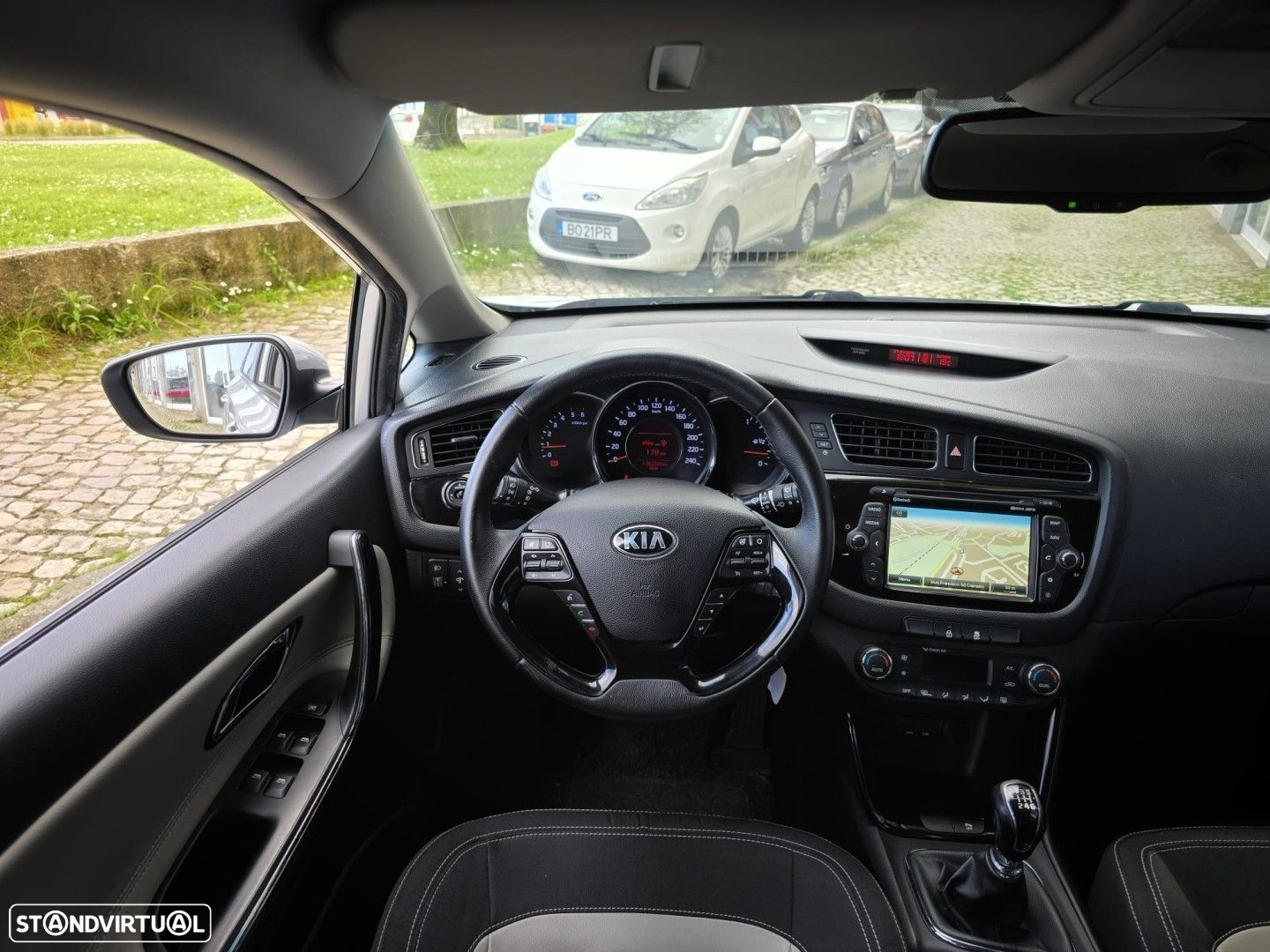 Kia Ceed SW 1.6 CRDi - 6