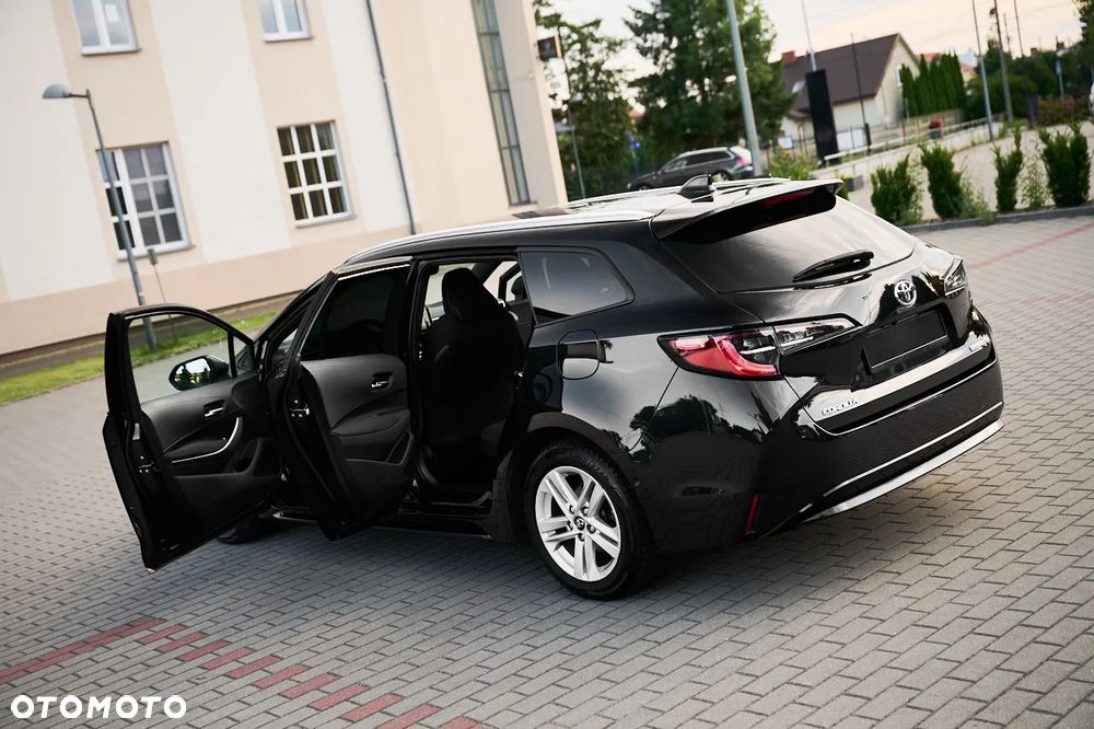 Toyota Corolla 1.8 Hybrid Comfort - 22
