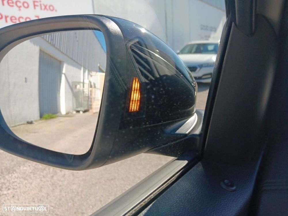 VW T-Roc 2.0 TDI R-Line DSG - 29
