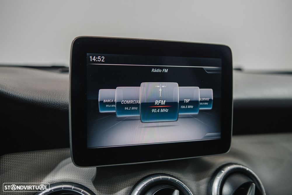 Mercedes-Benz CLA 180 d Shooting Brake Urban Aut. - 13