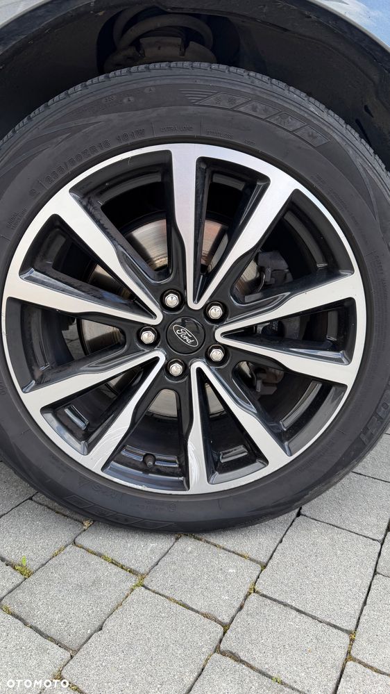 Ford Kuga 2.0 TDCi 2x4 ST-Line - 19